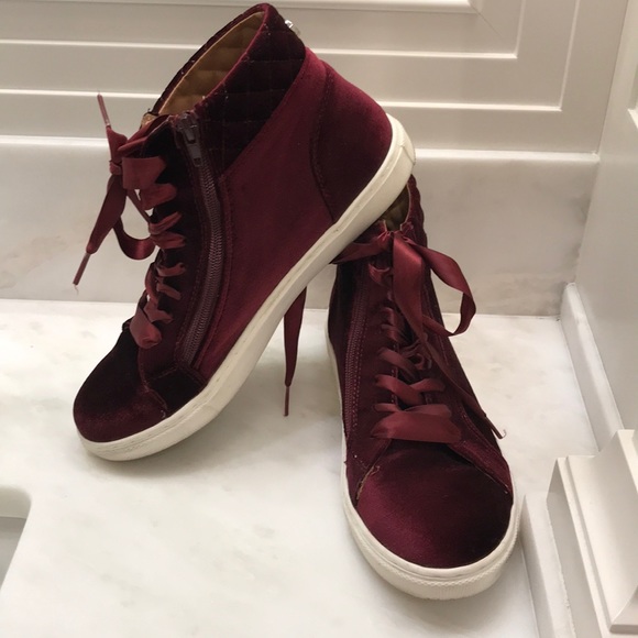 Sold! Steve Madden high tops sz 8 EUC burgundy - Picture 3 of 8